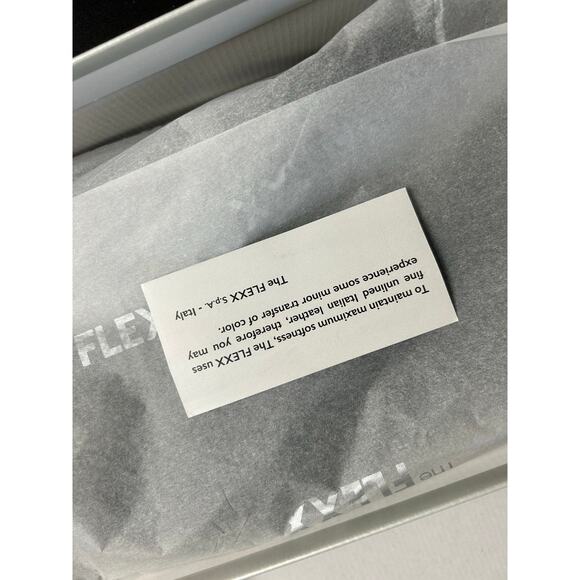 The Flexx Women's Suede Cross Band Slip On Wedge 8M Blue New in Box! - Picture 8 of 8